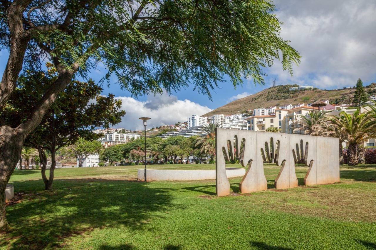 Ajuda Star-1 Apartment